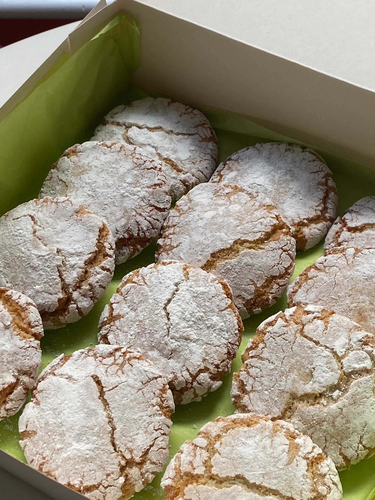 Amaretti cookie (egg, almonds, alcohol) (6 for £9)