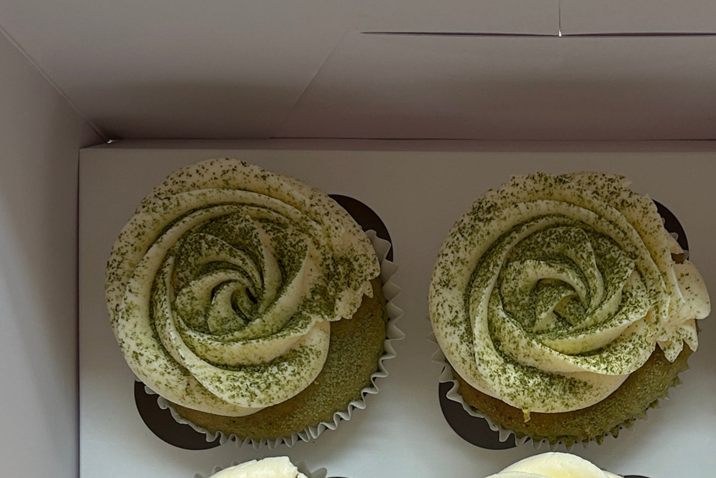 Peppermint Icing Cupcakes Plant Based (Box of 6)