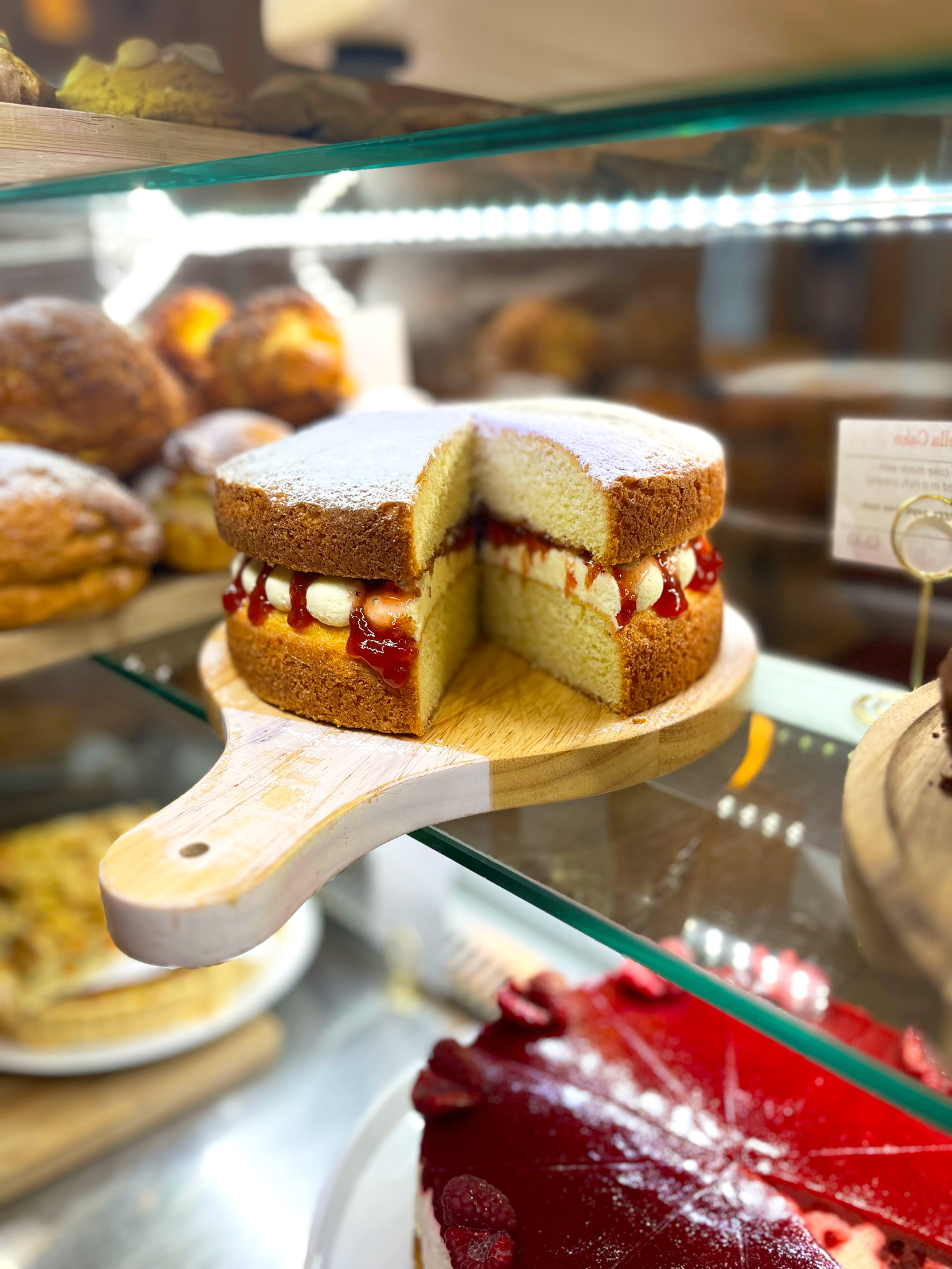 Victoria Sponge Cake